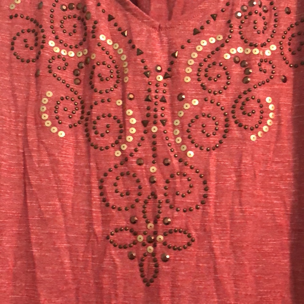 Faded Glory. Tuni length tank top. V neck with embellishments. - Picture 3 of 7